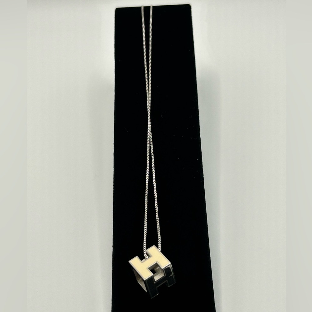 Hermès Cage d’H Pendant Necklace - Picture 2 of 6